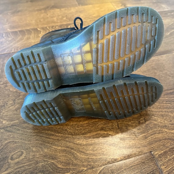 DR. MARTENS WOMEN’ lS 1460 W PATENT LEATHER BOOTS| SIZE 9| EXCELLENT CONDITION - Picture 9 of 9